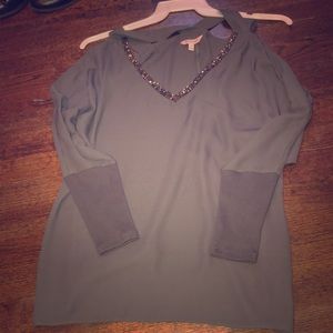 Beautiful Juicy Couture cold shoulder shirt